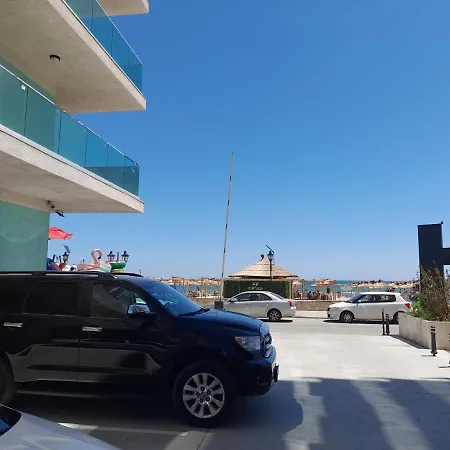 Ilinca Apart- Promenada Mamaia Nord Apartment *