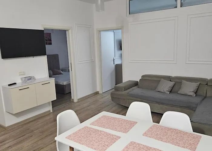 Ilinca Apart- Promenada Mamaia Nord 아파트