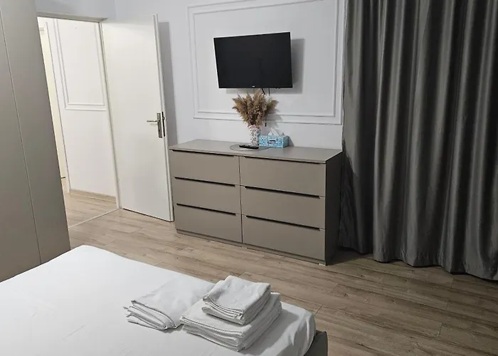 Ilinca Apart- Promenada Mamaia Nord 아파트 *